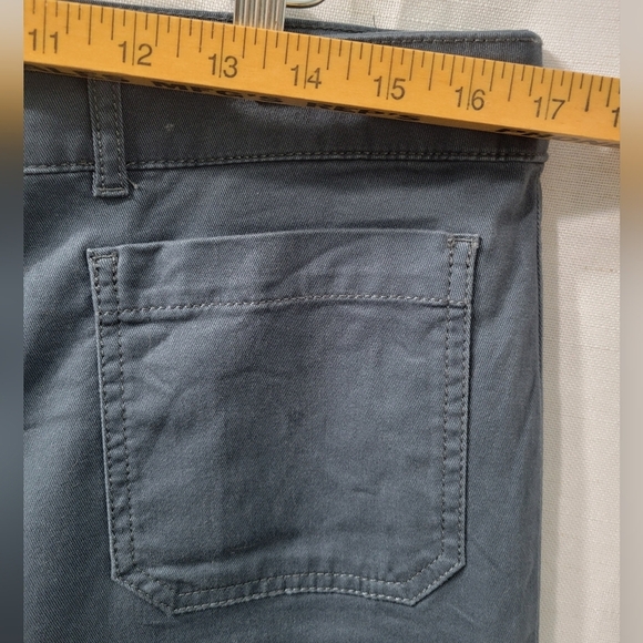 LOFT Women's High Rise Slim wide Leg Crop tylish Gray Pants New Size 12 - Picture 4 of 12